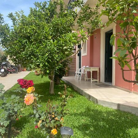 Lividio Apartment Lefkada City Bagian luar foto