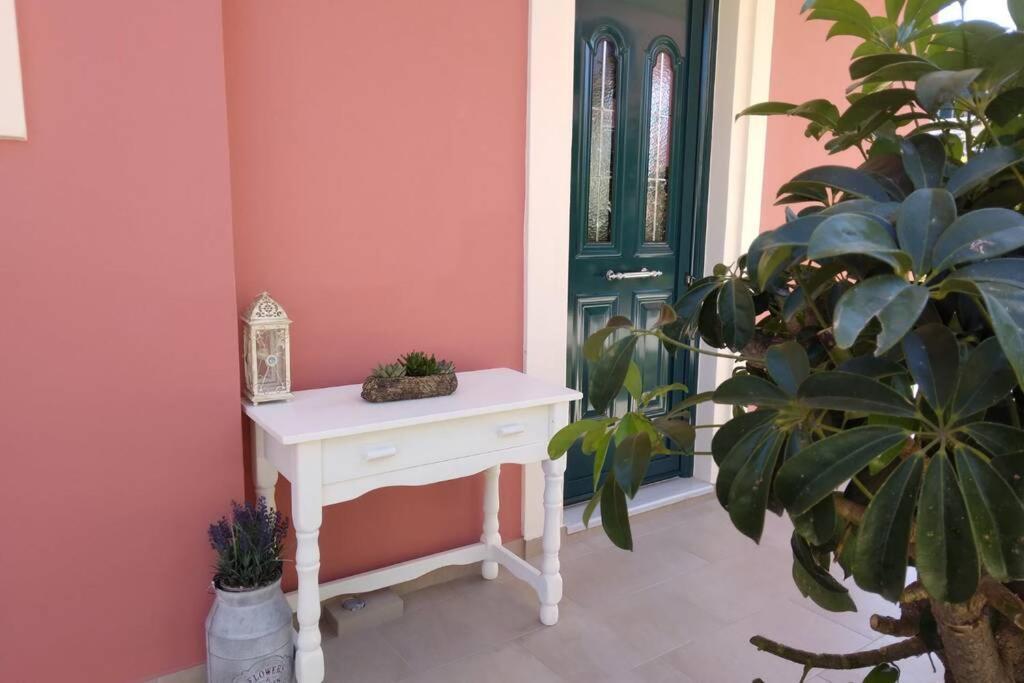Lividio Apartment Lefkada City Bagian luar foto